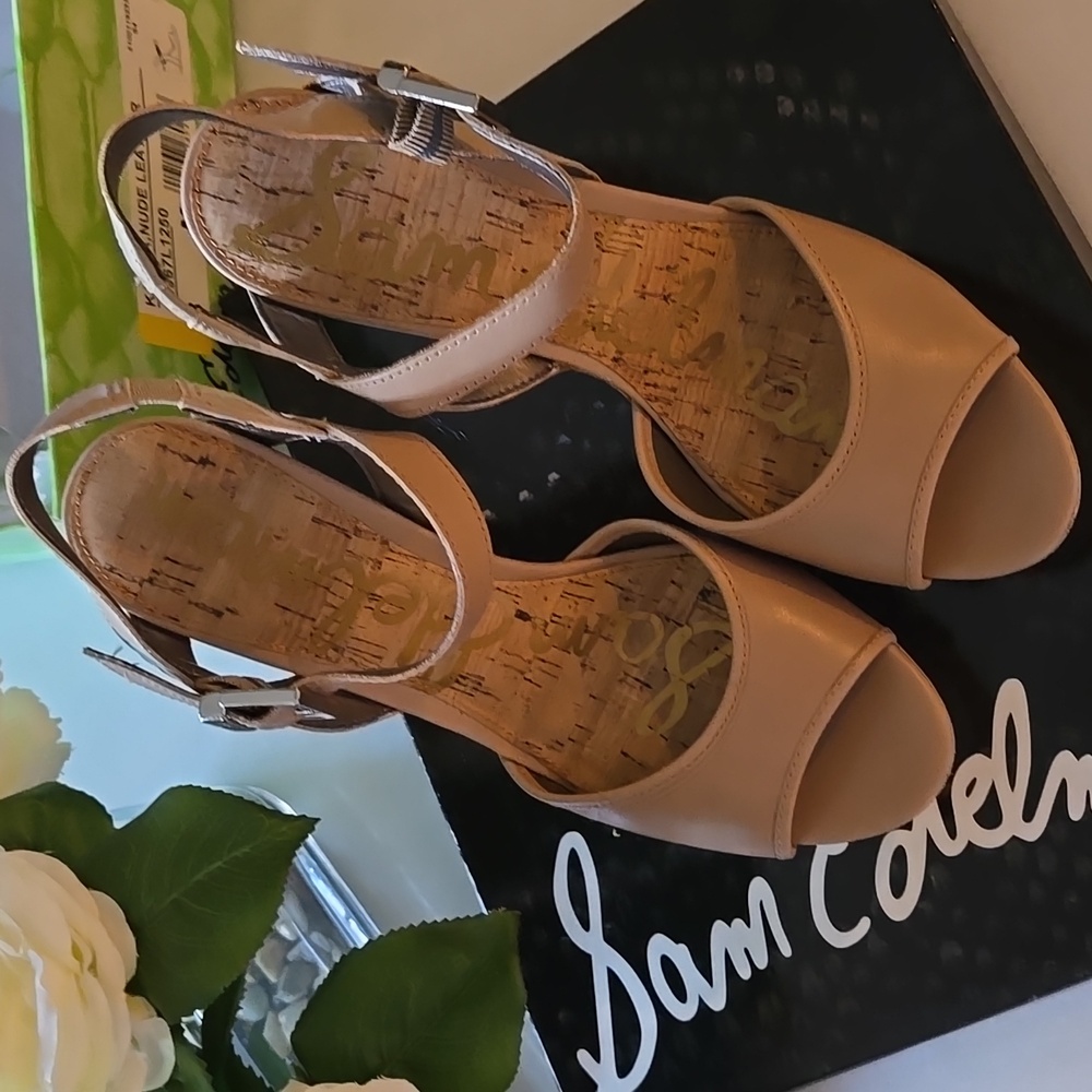 Sam Edelman strap Wedge - Picture 2 of 8